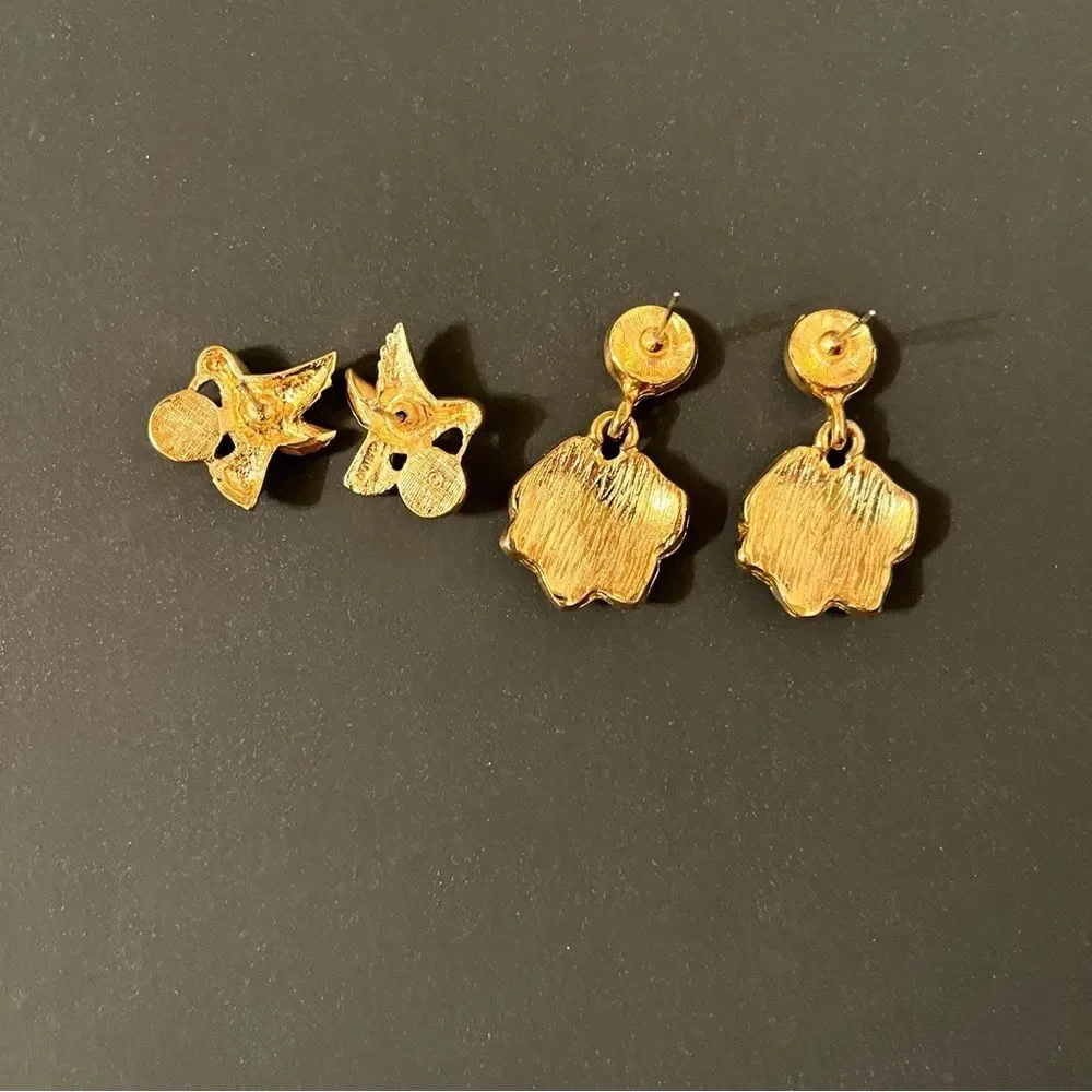 Gold Tone Jewelry Lot Necklaces Earrings Hummingbird Flower Rhinestone Beads